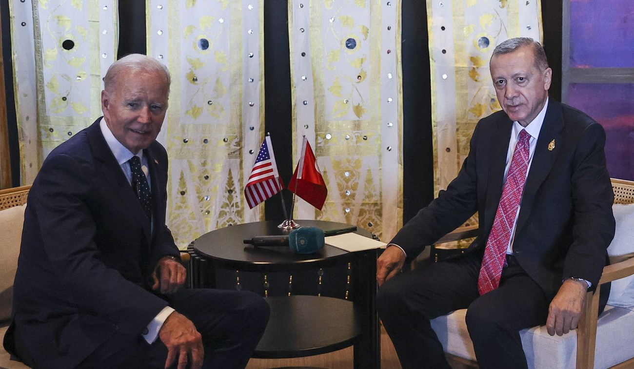 Байден заявил о намерении продолжить продажу Турции истребителей F-16