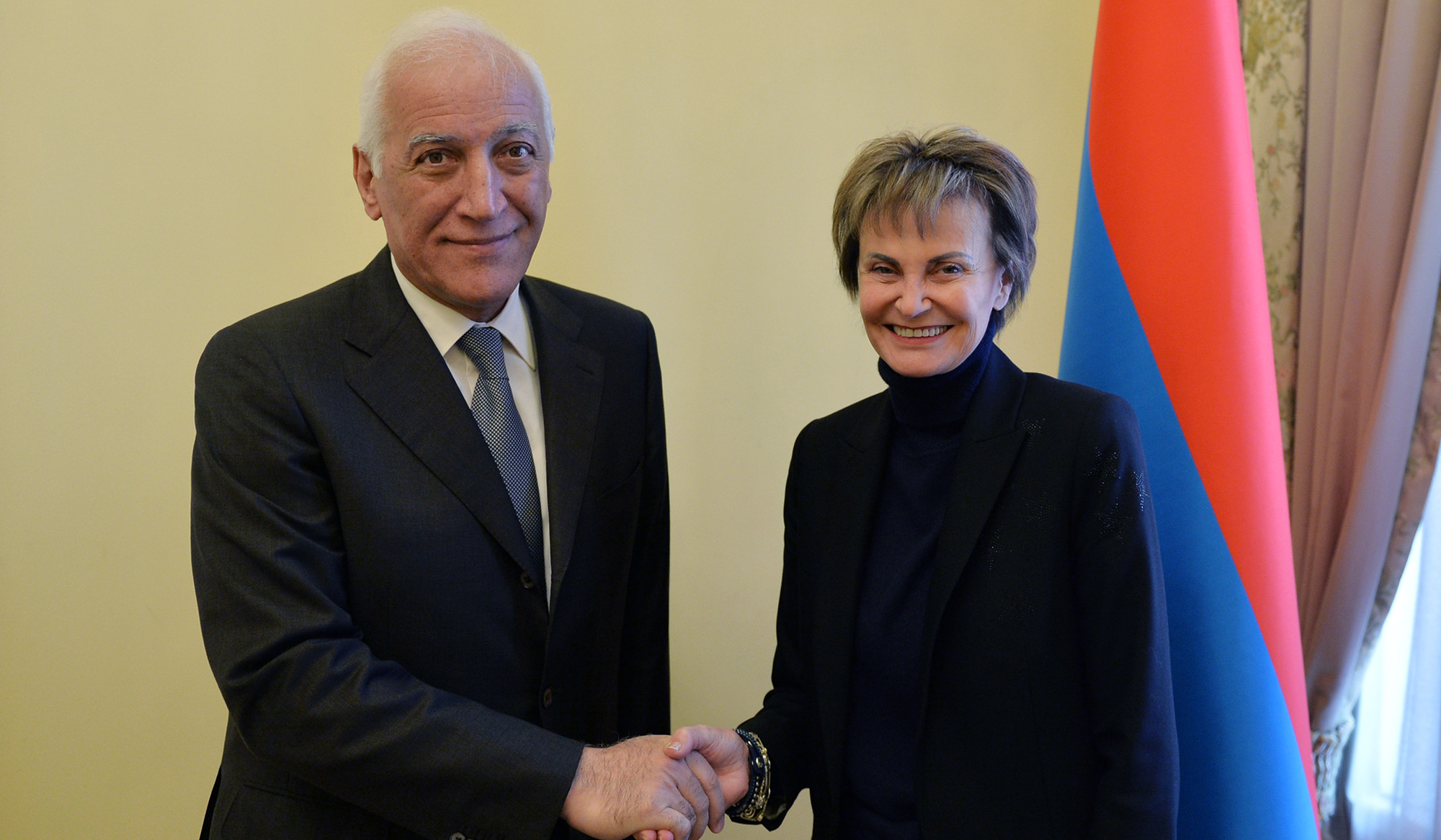 Հայաստանը հավատարիմ է տարածաշրջանում խաղաղության հասնելու իր դիրքորոշմանը. Խաչատուրյանը՝ Շվեյցարիայի նախկին նախագահին