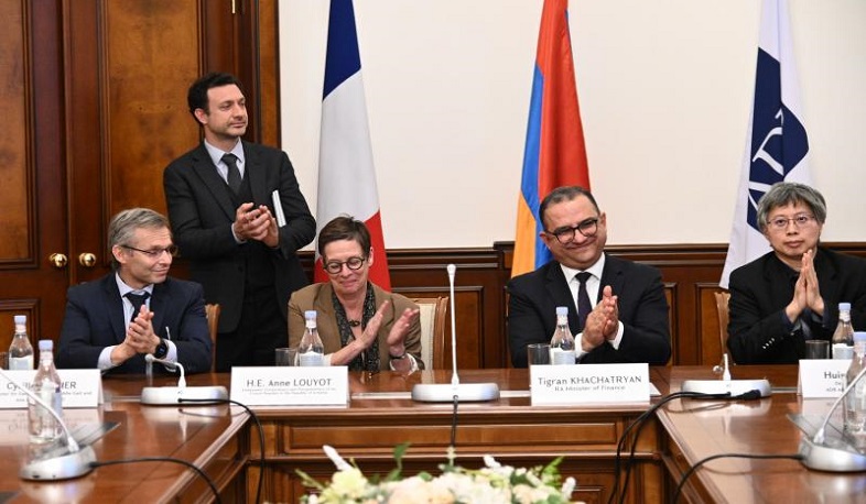 Ստորագրվել են վարկային համաձայնագրեր Հայաստանի, Զարգացման ֆրանսիական գործակալության և Ասիական զարգացման բանկի միջև