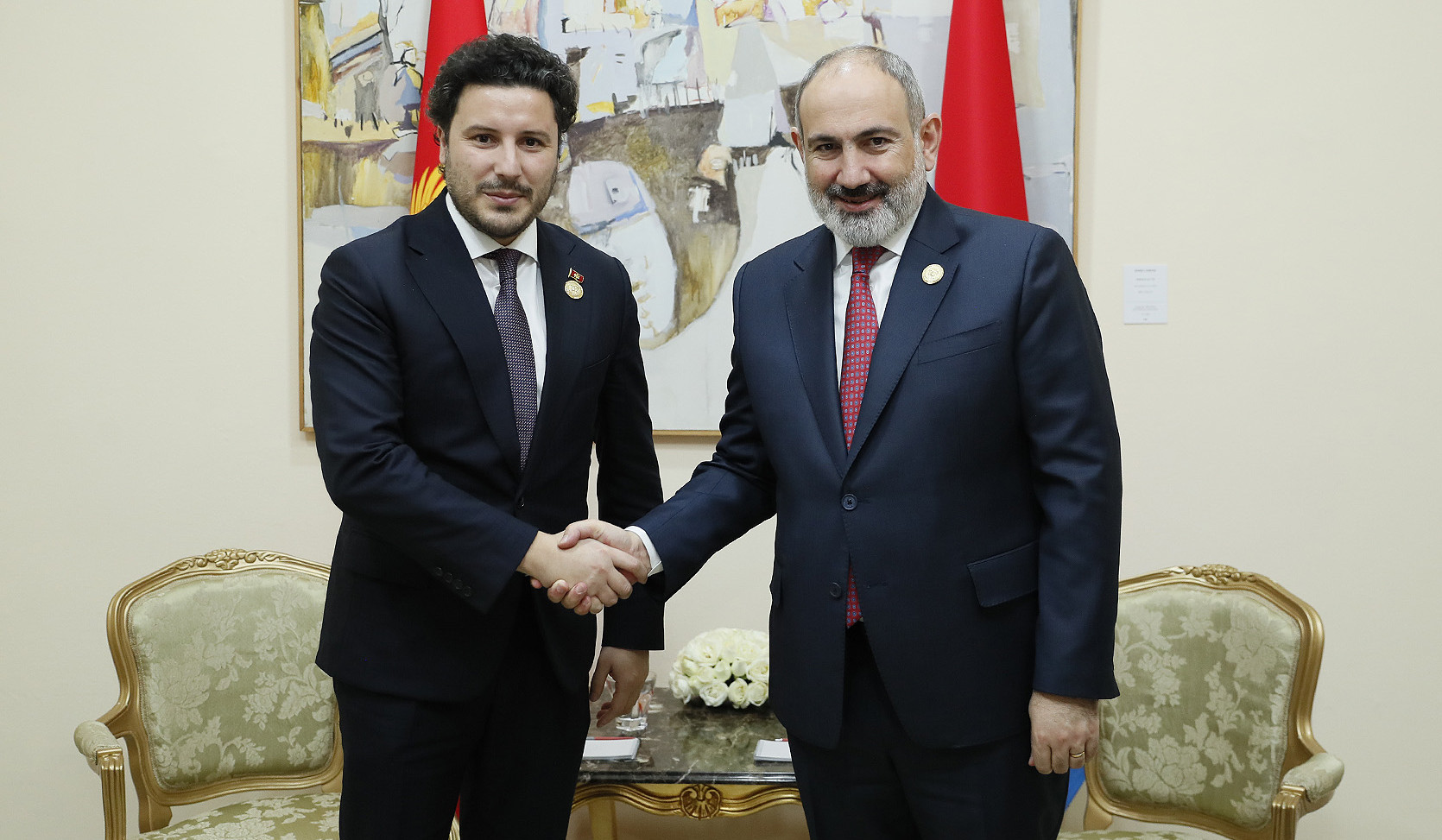 Prime Minister Pashinyan meets with Prime Minister of Montenegro in Tunisia