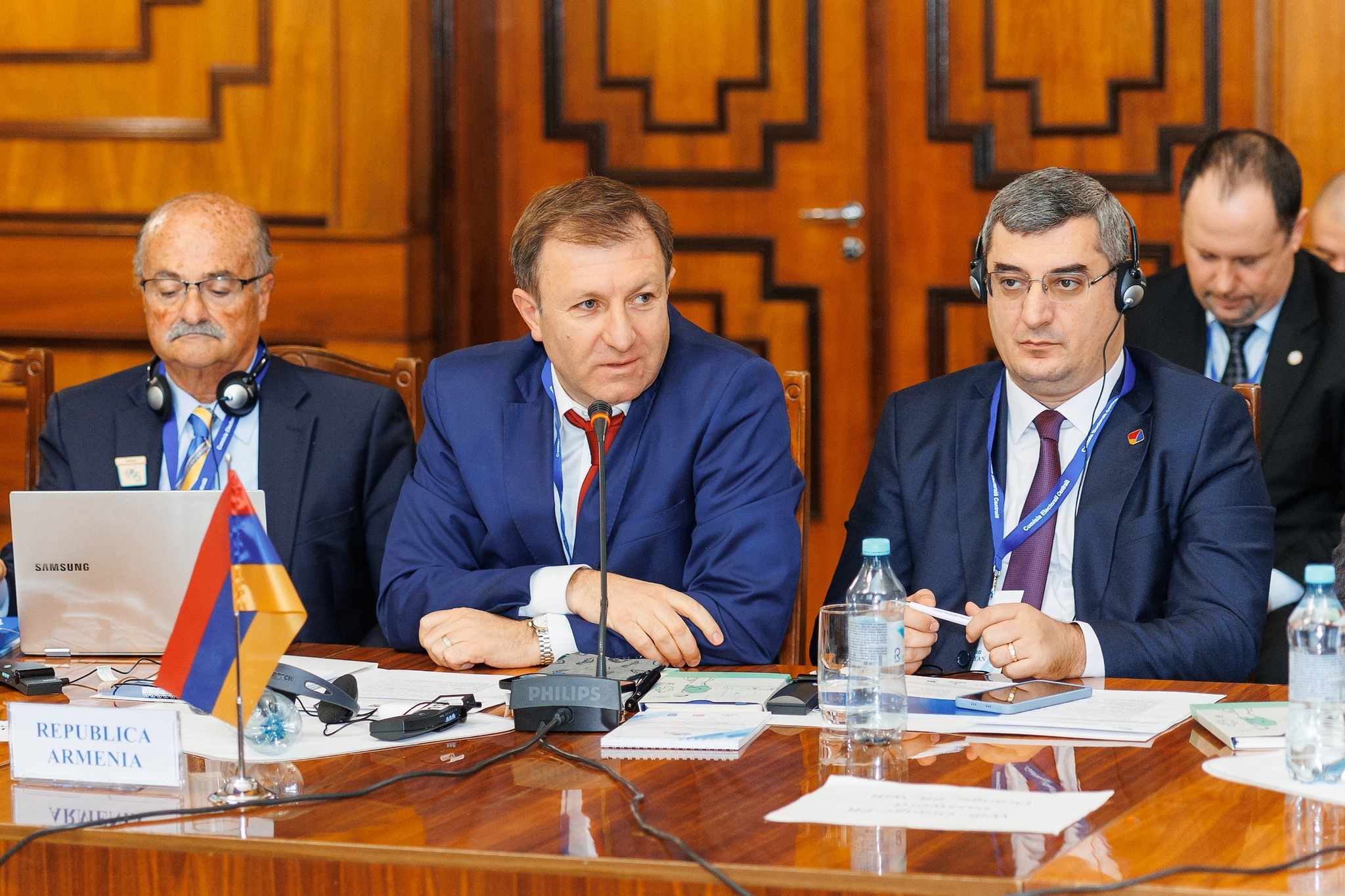 ԿԸՀ քարտուղար Արմեն Սմբատյանը Մոլդովայում ներկայացրել է հայաստանյան ընտրություններում կիրառված տեխնոլոգիաները