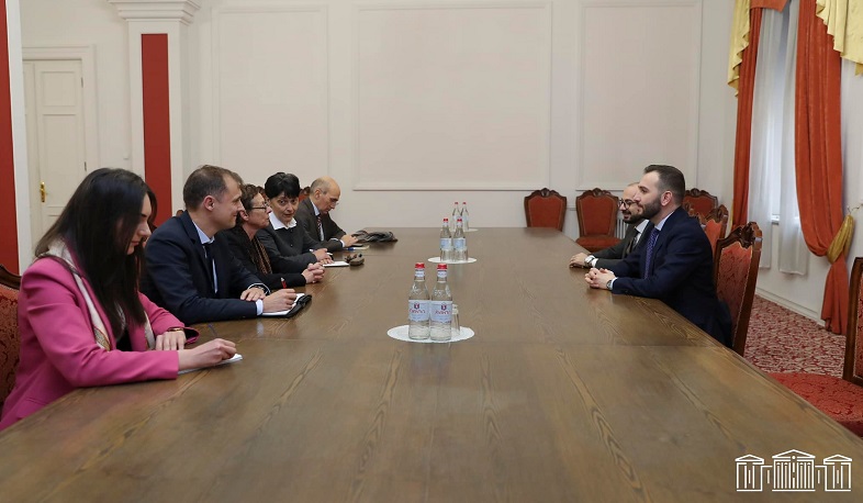 Hayk Konjoryan and Artur Hovhannisyan meet French partners