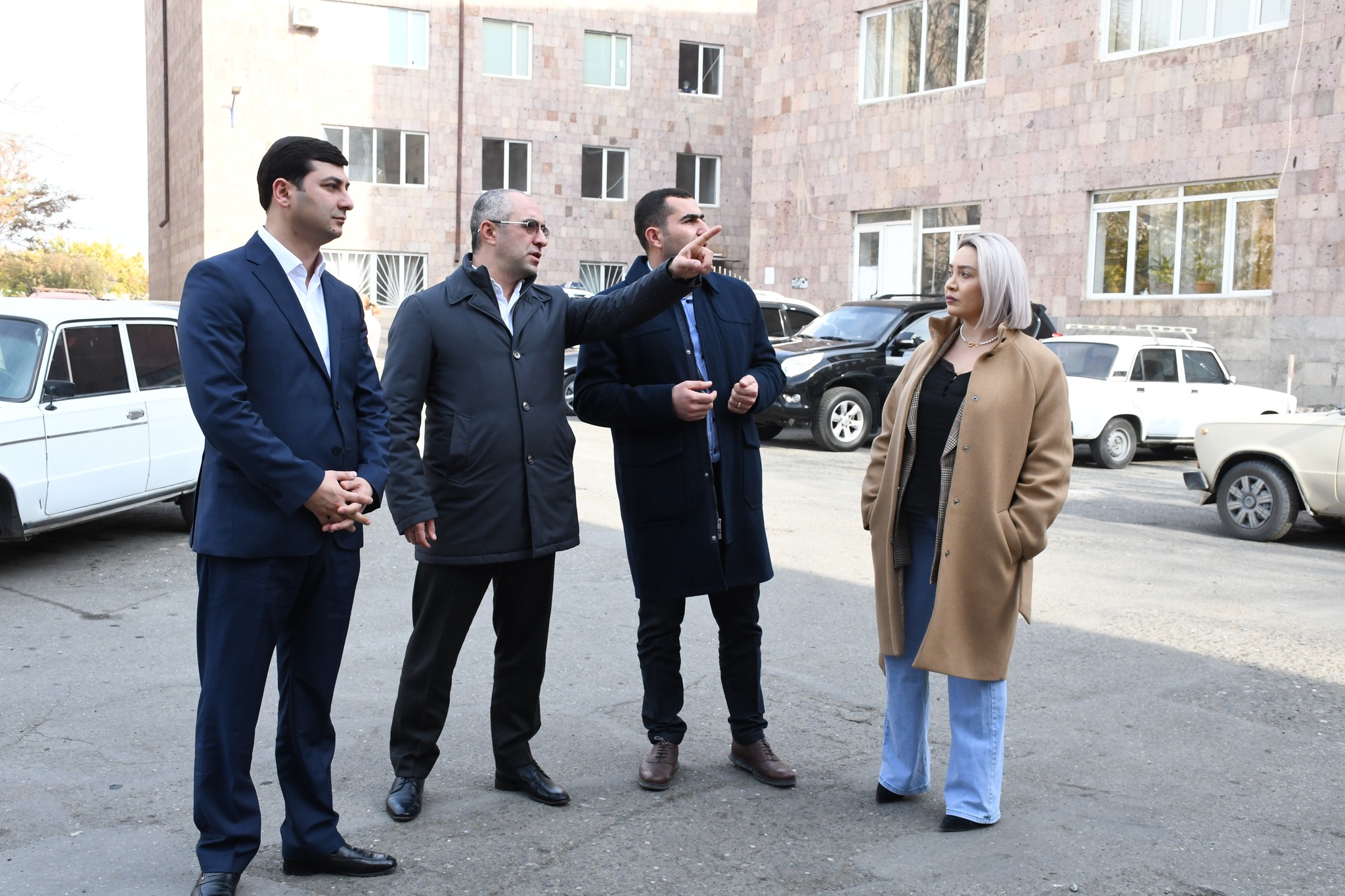 Արմավիրի մարզպետը հետևել է էջմիածնի բուժկենտրոնի նորոգման աշխատանքներին