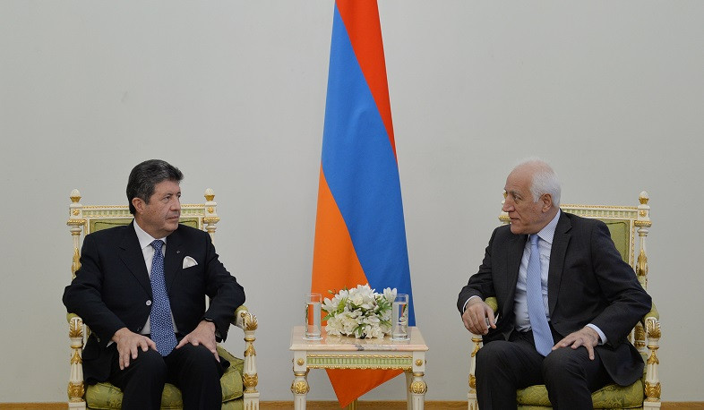 Էկվադորի նորանշանակ դեսպանի հետ հանդիպմանը ՀՀ նախագահը կարևորել է միջկառավարական և միջխորհրդարանական շփումների ակտիվացումը