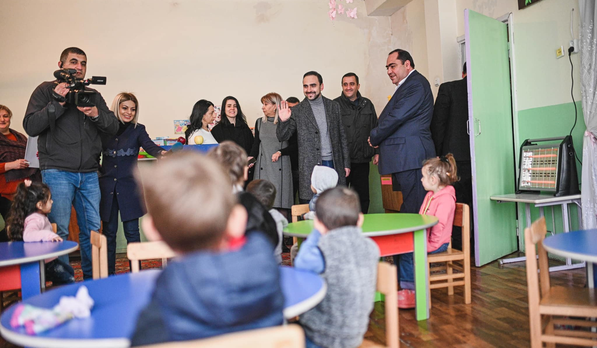 Համար 72 մանկապարտեզը հիմնովին վերանորոգվում է. Տիգրան Ավինյանն այցելել է Էրեբունի համայնք