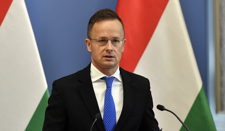 В Венгрии заявили, что страны НАТО едины в том, что не должно быть столкновения с РФ
