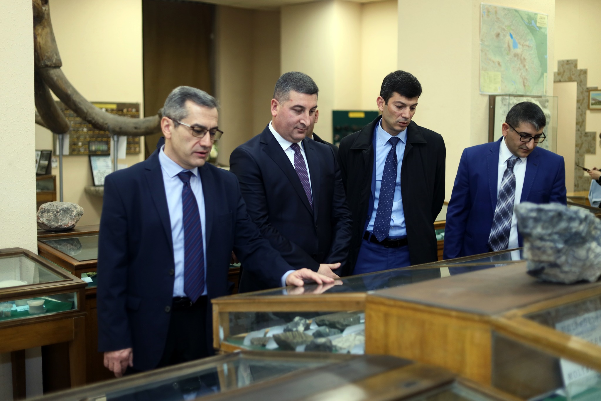Հովհաննես Կարապետյանի անվան երկրաբանական թանգարանը 85 տարեկան է. ՏԿԵ նախարարը մասնակցել է հոբելյանին