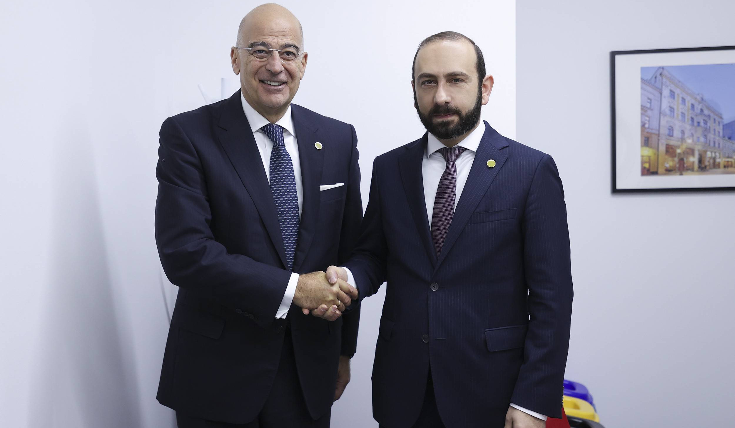 Minister of Foreign Affairs of Armenia meets with the Greek Foreign Minister