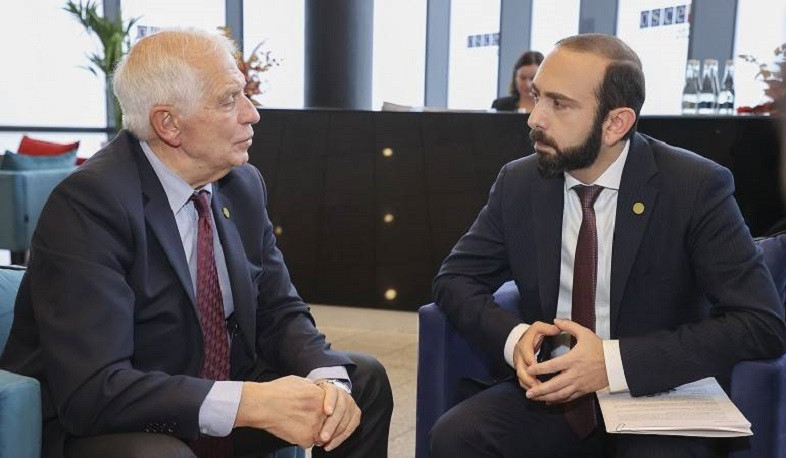 Арарат Мирзоян и Жозеп Боррель обсудили вопросы, связанные с деятельностью миссии наблюдателей ЕС