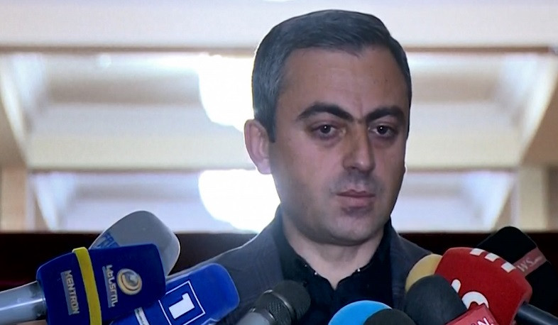 Իշխան Սաղաթելյանը վայր չի դնի պատգամավորի մանդատը