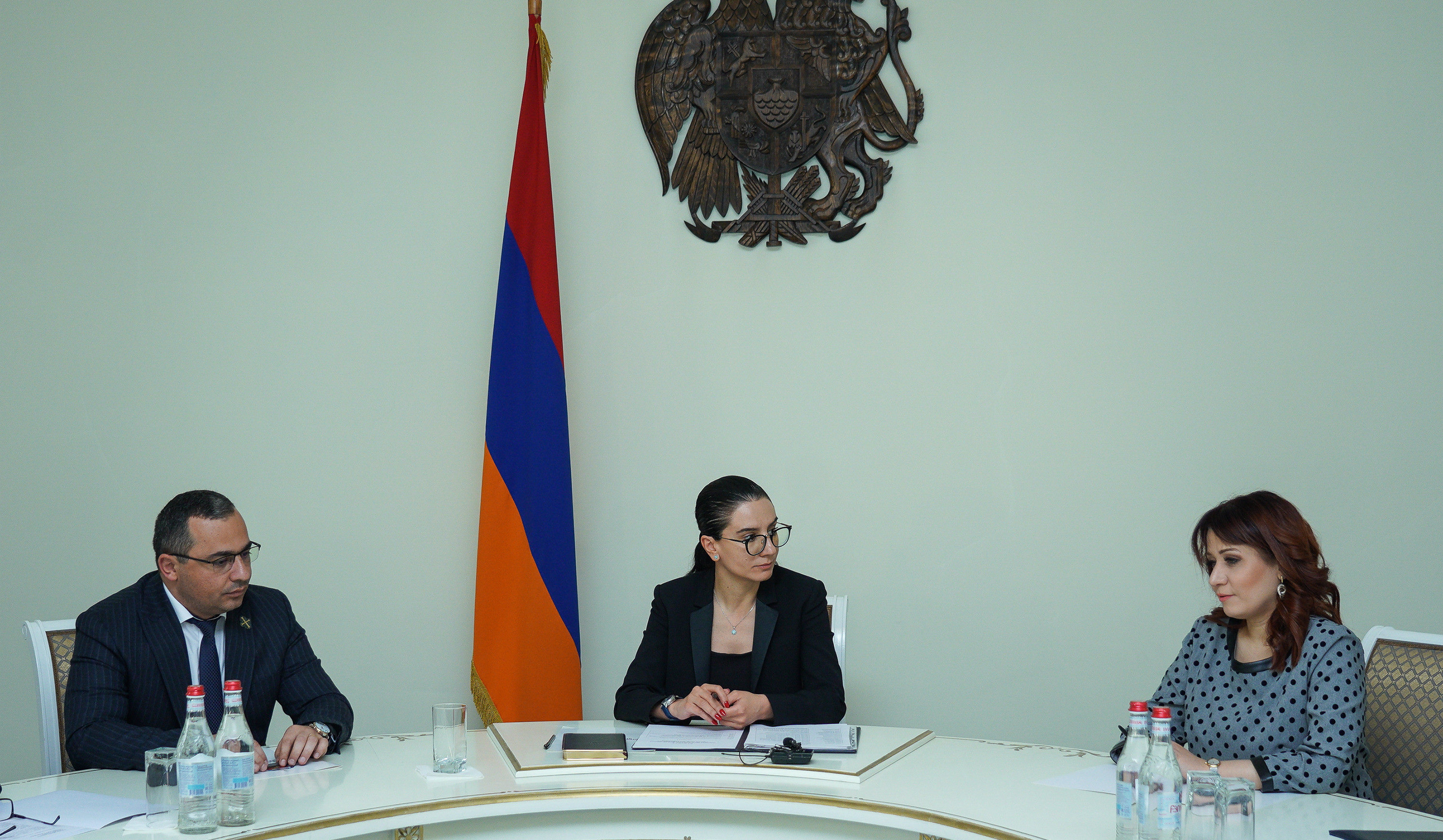 Գլխավոր դատախազը պետական միջոցներով ու սուբվենցիոն ծրագրերով օրենքի խախտմամբ աշխատանքների կապակցությամբ վարույթներով պահանջել է առանց ձգձգումների քննություն