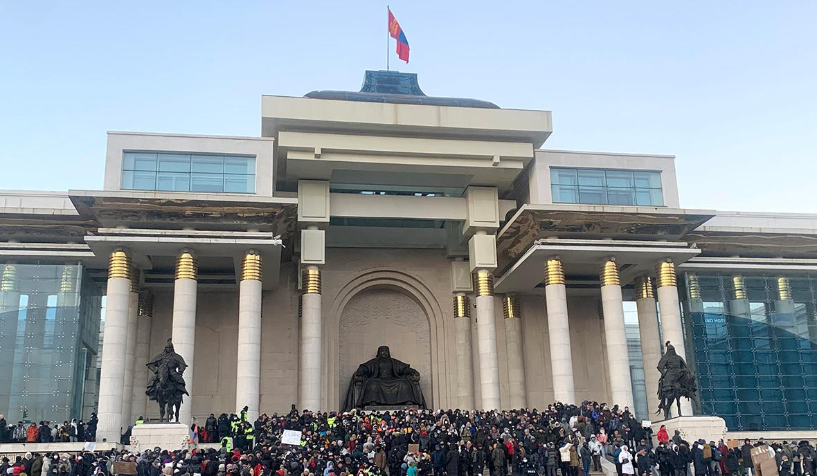 Prime minister of Mongolia said resignation of government and dissolution of parliament are not discussed in background of demonstrations