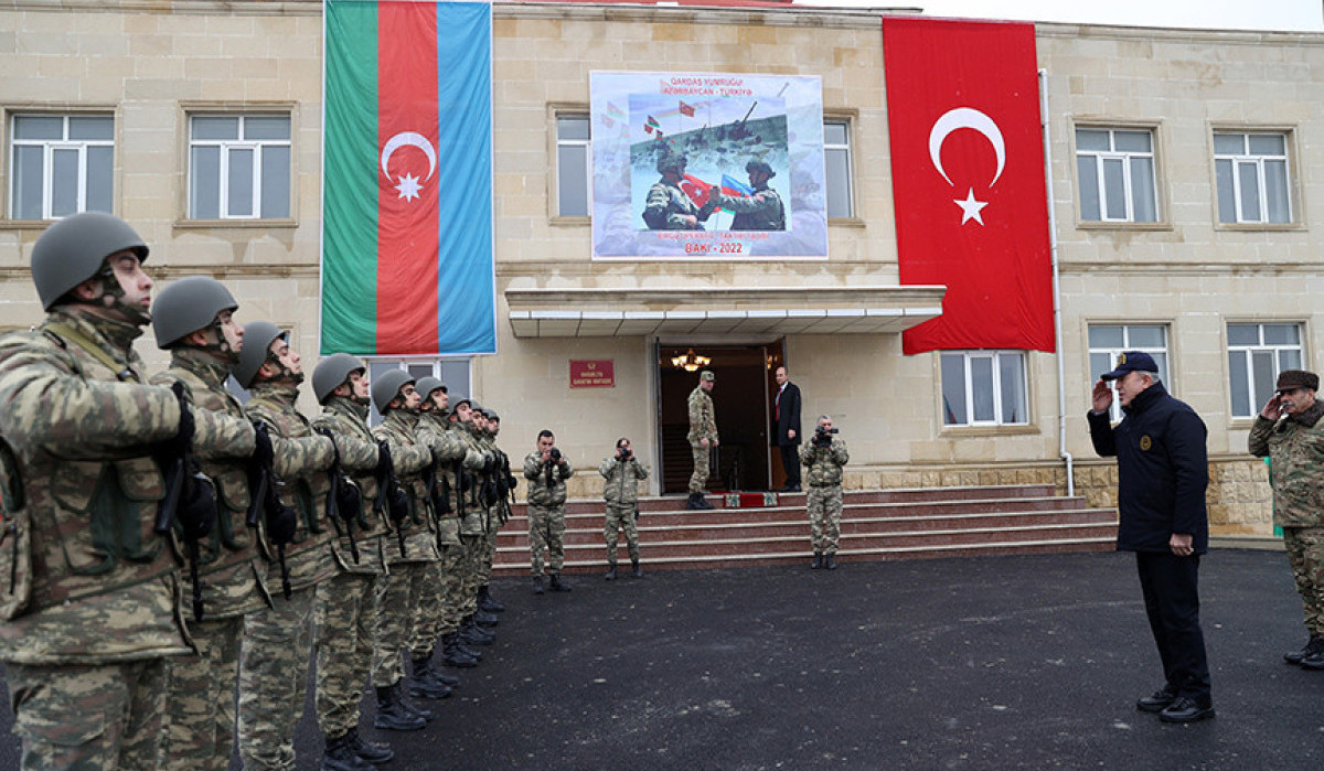 Откуда бы ни исходила угроза Азербайджану, мы будем единой армией: Акар