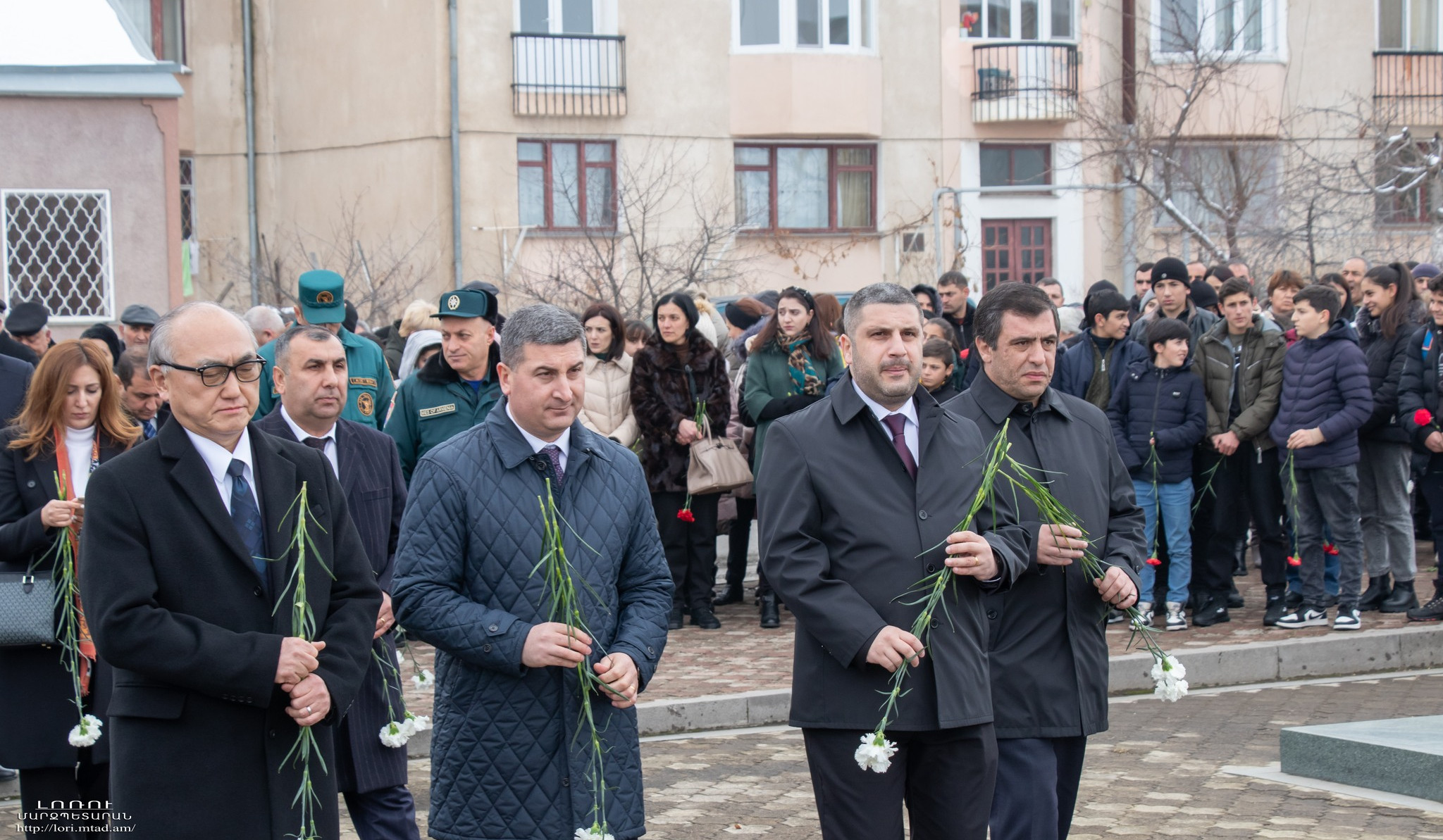 Լոռու մարզպետը, ՏԿԵ և ԱԻ նախարարները Սպիտակում հարգանքի տուրք են մատուցել ավերիչ երկրաշարժի զոհերի հիշատակին