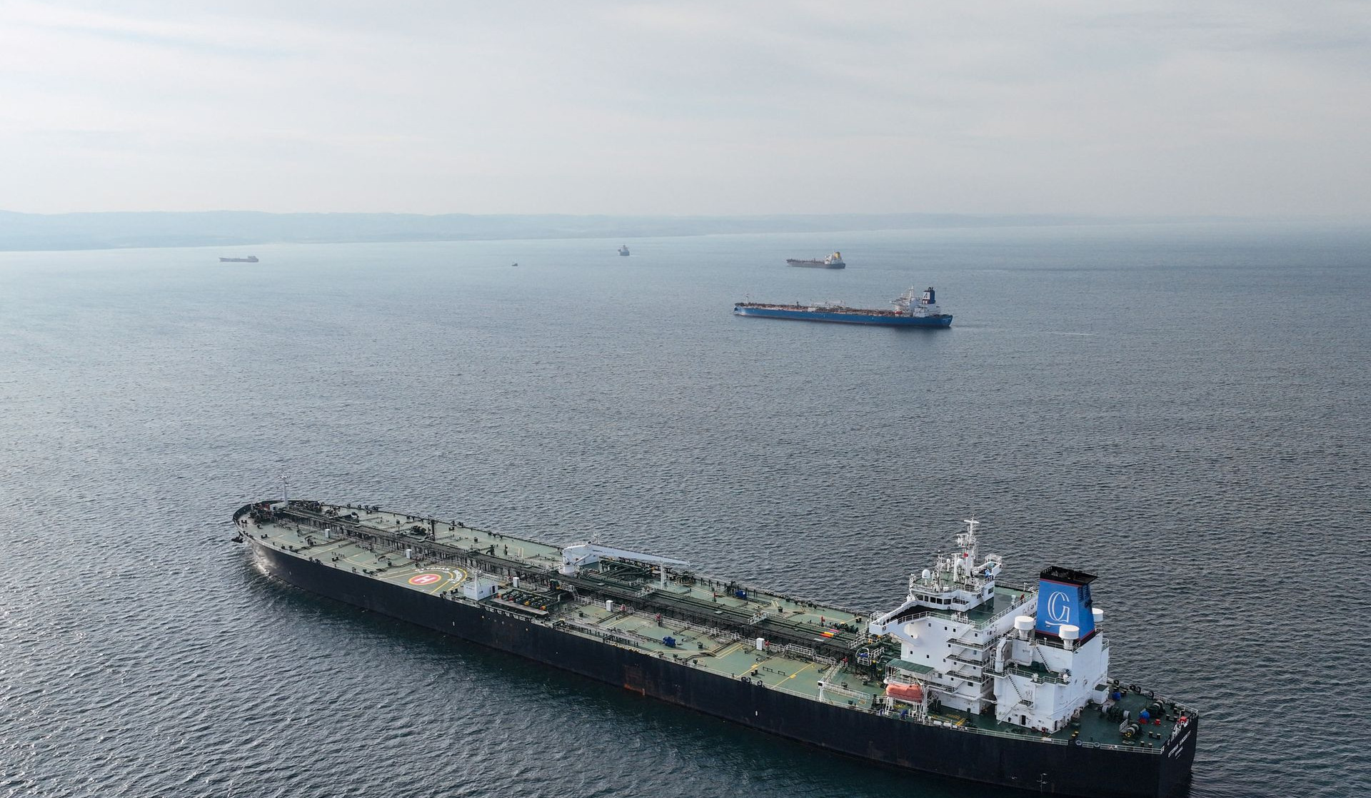 Oil tankers pile up as Turkey demands insurance papers to cross Bosphorus Strait