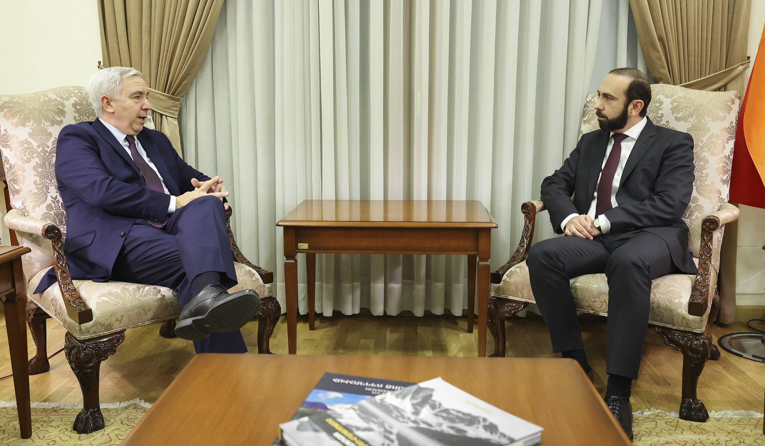 Միրզոյանը Վիլեգասին է ներկայացրել Լաչինի միջանցքի բնականոն գործունեության խափանման հետևանքով ստեղծված իրավիճակը