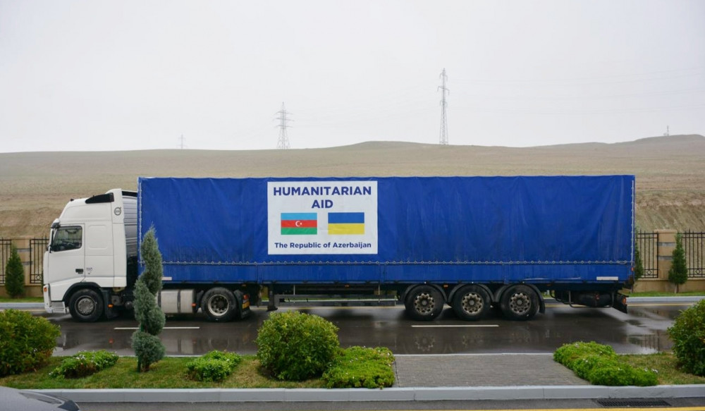 Азербайджан направил в Украину очередную партию гуманитарной помощи