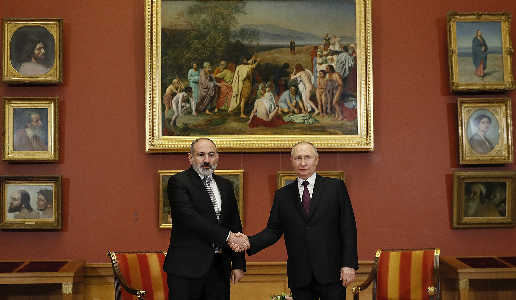 На данный момент главный вопрос – это тот кризис, который у нас есть в Лачинском коридоре: Никол Пашинян на встрече с Путиным