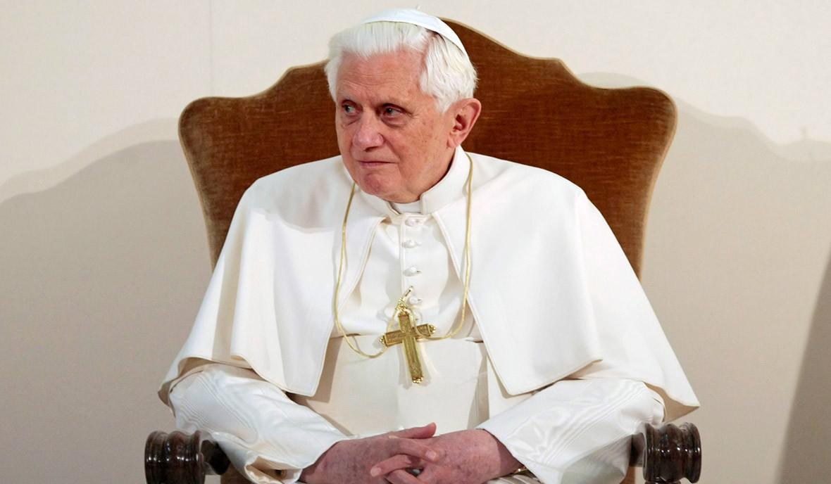 Почетный Папа Римский Бенедикт XVI умер в возрасте 95 лет