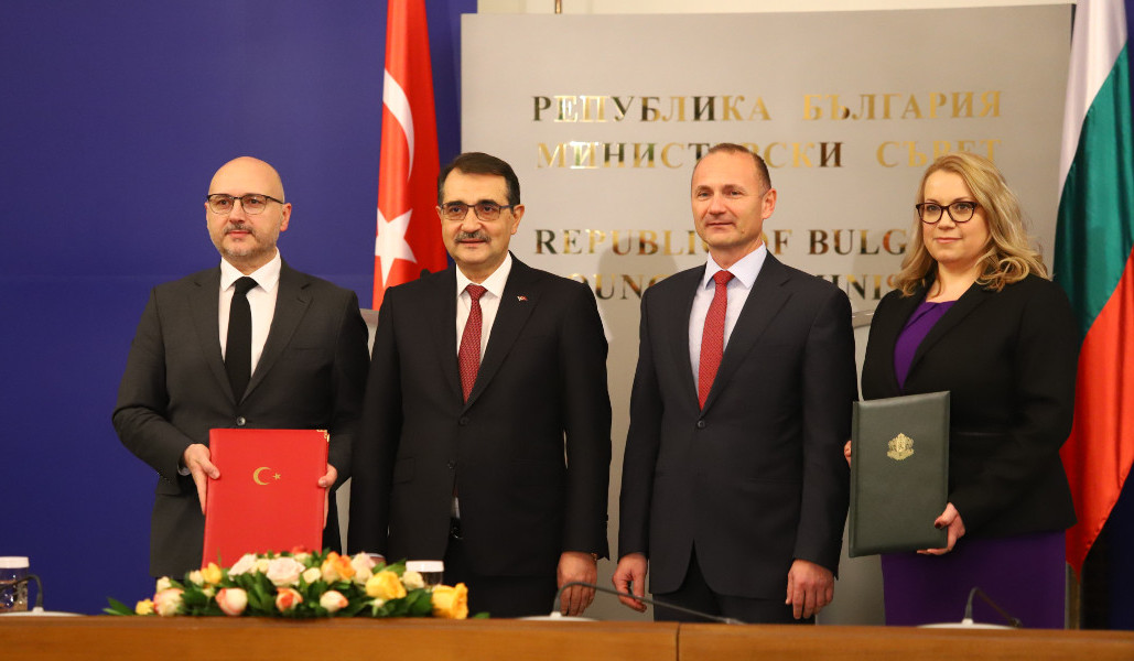 Bulgaria signs long-term gas deal with Turkey