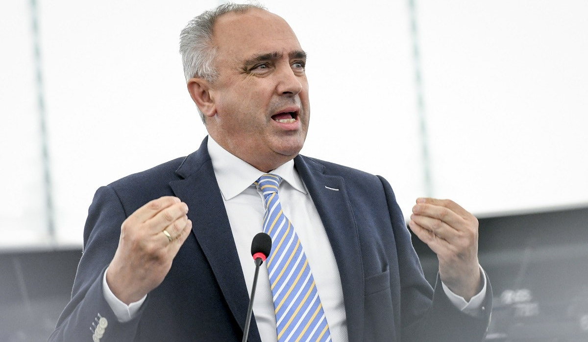 Почему ЕС молчит?: депутат Европарламента о блокаде Арцаха