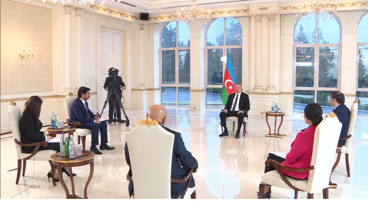 Алиев выразил сожаление, что Индия также входит в число стран, поставляющих оружие Армении