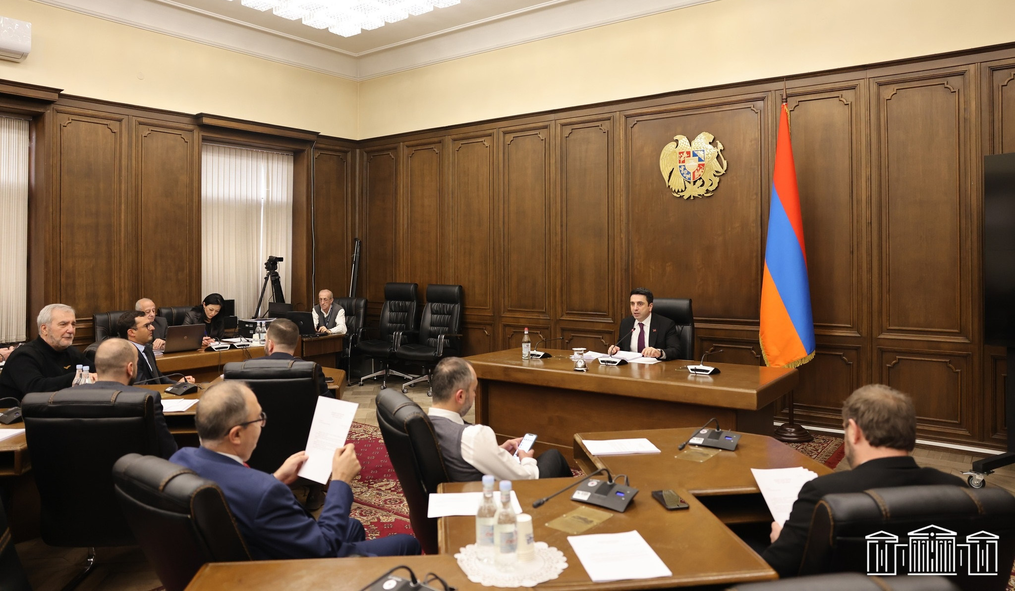 ԱԺ խորհուրդը գումարել է նիստ. վարել է Ալեն Սիմոնյանը