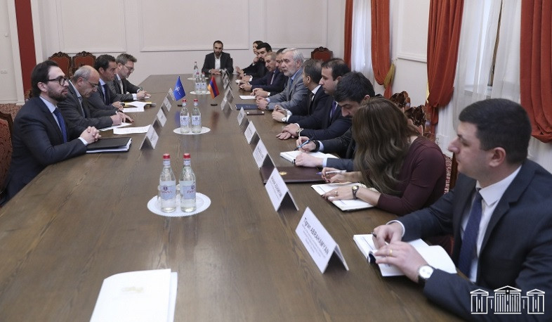 Андраник Кочарян представил спецпредставителю Генсека НАТО последние региональные события