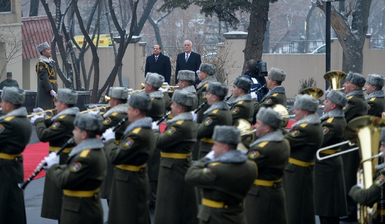 В резиденции президента Армении состоялась официальная церемония встречи президента Египта