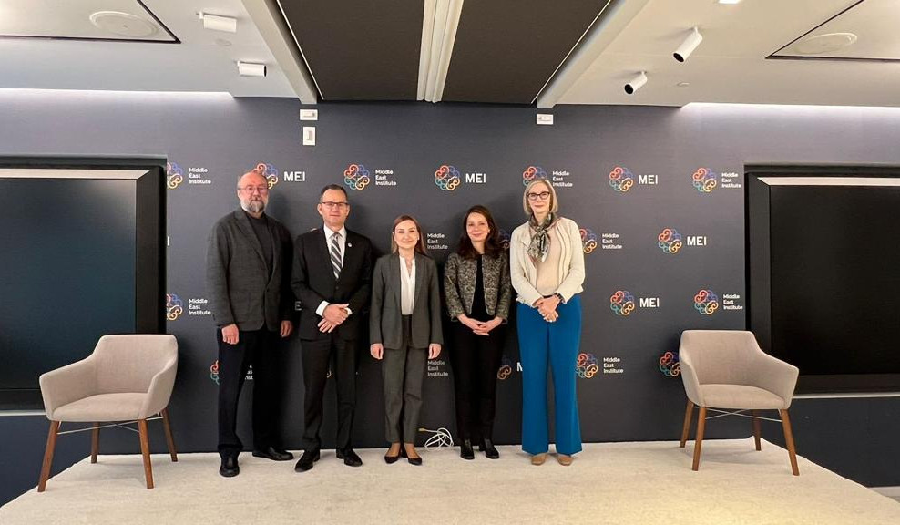 Лилит Макунц рассказала президенту Института Ближнего Востока о гуманитарном кризисе из-за блокирования Лачинского коридора