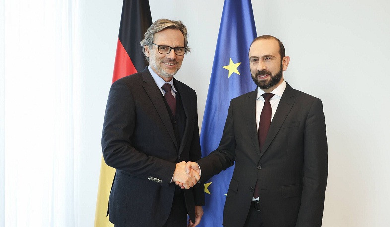 Ararat Mirzoyan discussed issues related to regional security and stability with German Chancellor's advisor