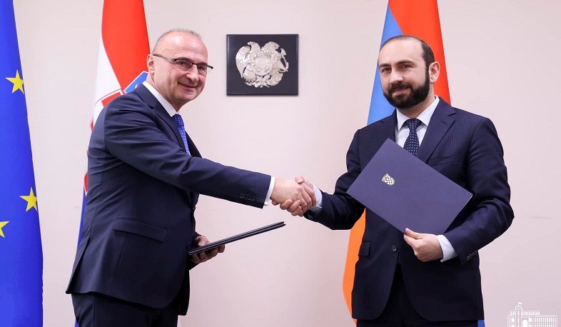 Mirzoyan and Gordan Grlić-Radman signe memorandum on cooperation in field of diplomatic education and training