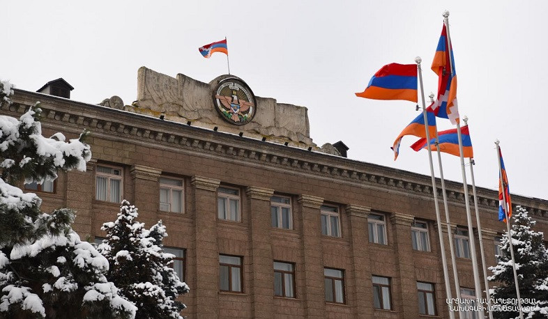 Президент Арцаха инициировал процесс внесения изменений в Конституцию