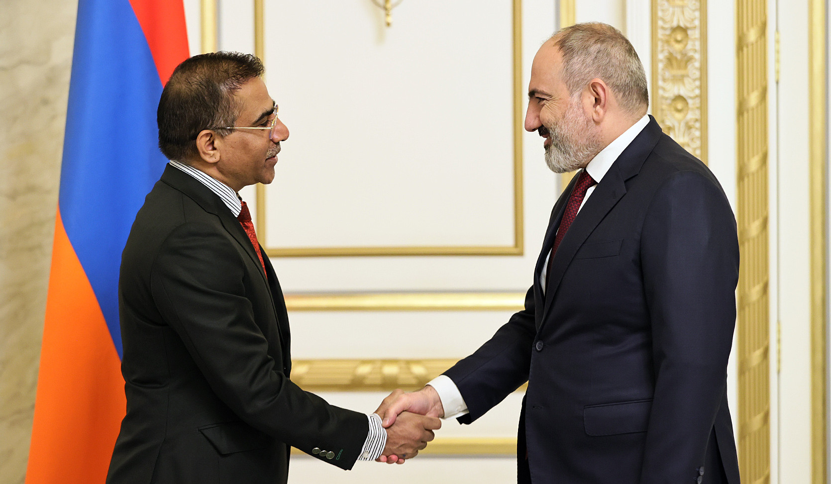 Ambassador of India to Armenia holds farewell meeting with the Prime Minister