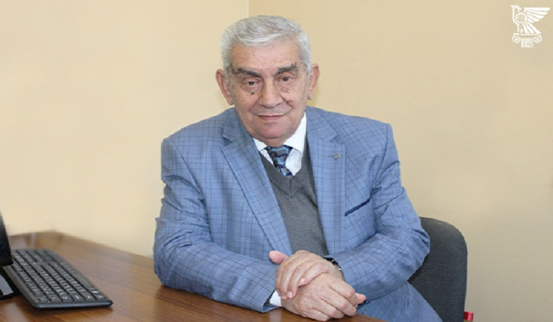 Մայրենի լեզվի պահպանման գործում ավանդի համար Լավրենտի Միրզոյանը պարգևատրվել է Մովսես Խորենացու մեդալով