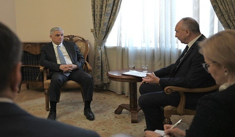 Deputy Prime Minister Grigoryan and Ambassador of Belarus discussed issues related to cooperation between two countries