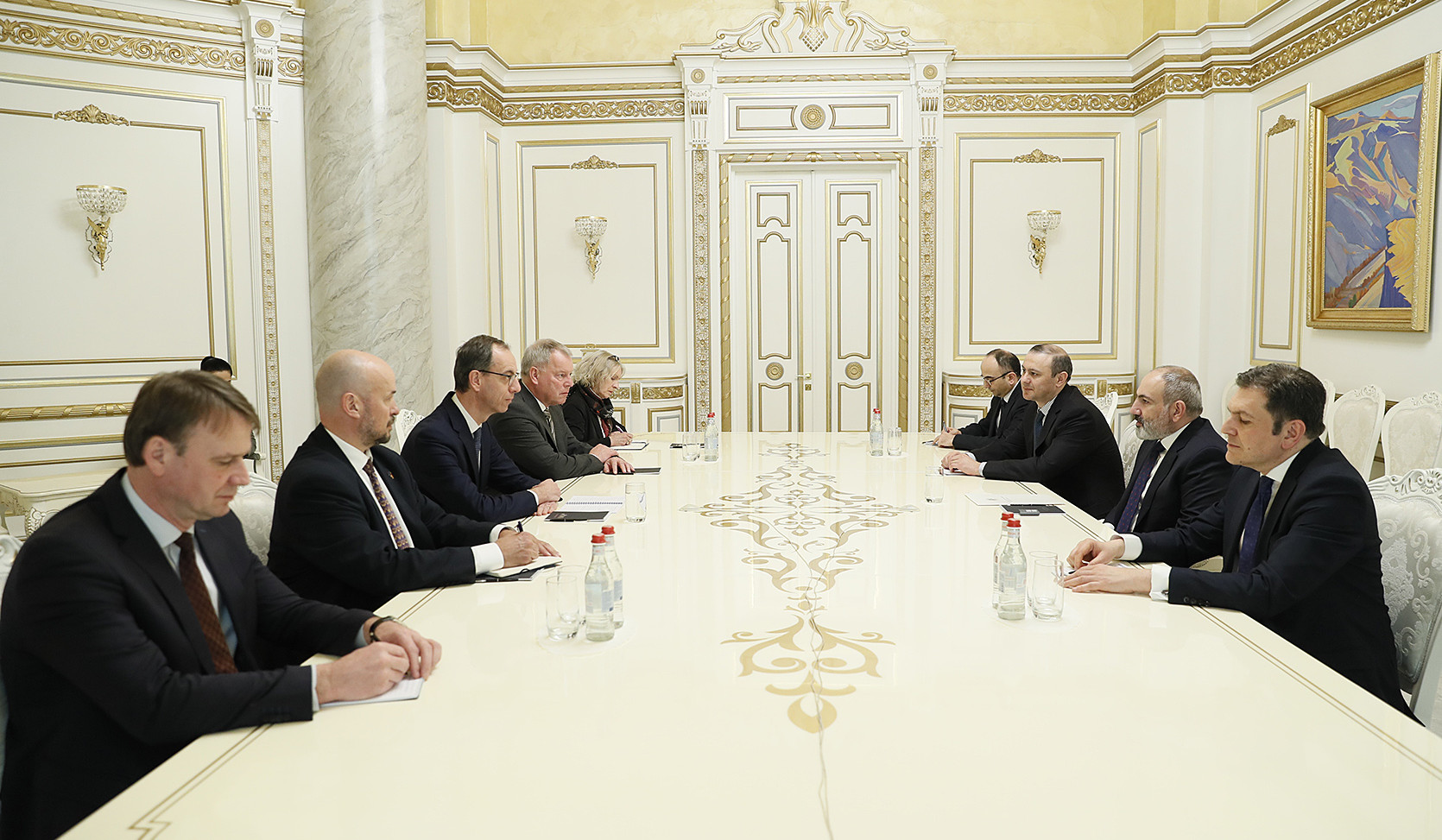 Pashinyan receives the delegation headed by the EU Civilian Operations Commander