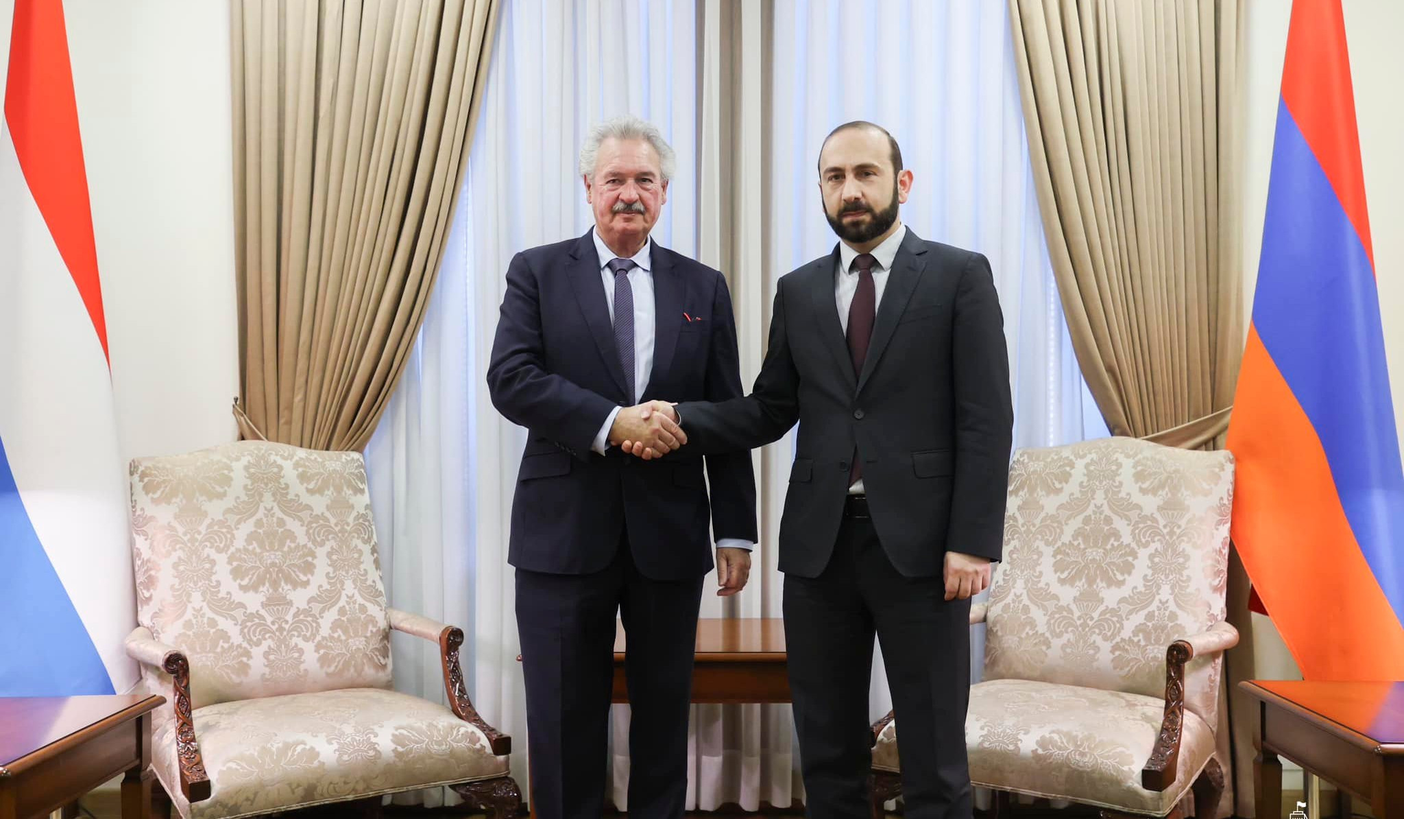 Началась закрытая встреча министров иностранных дел Армении и Люксембурга