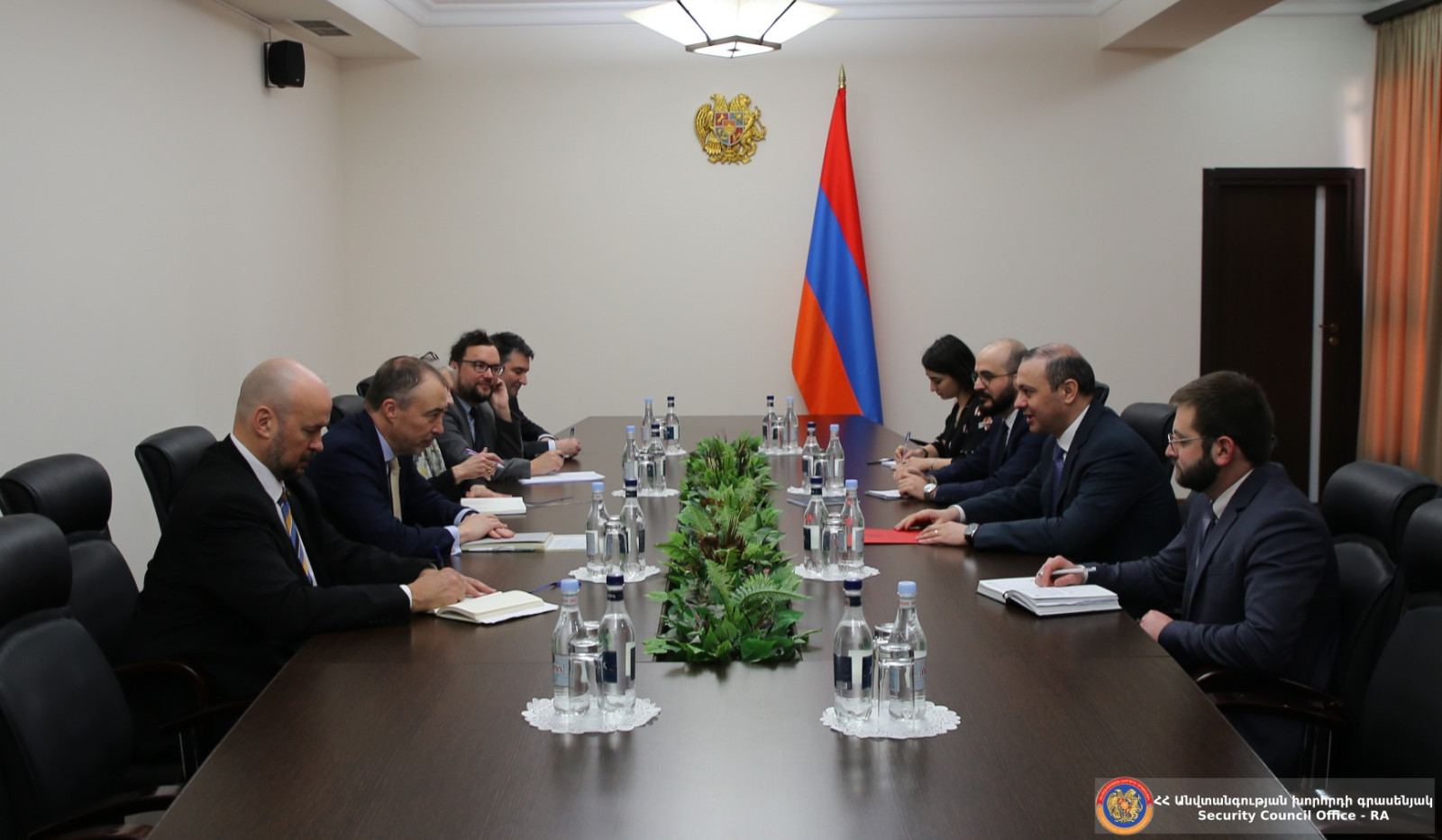 Армен Григорян и Тойво Клаар обменялись мнениями по вопросам, связанным с урегулированием нагорно-карабахской проблемы