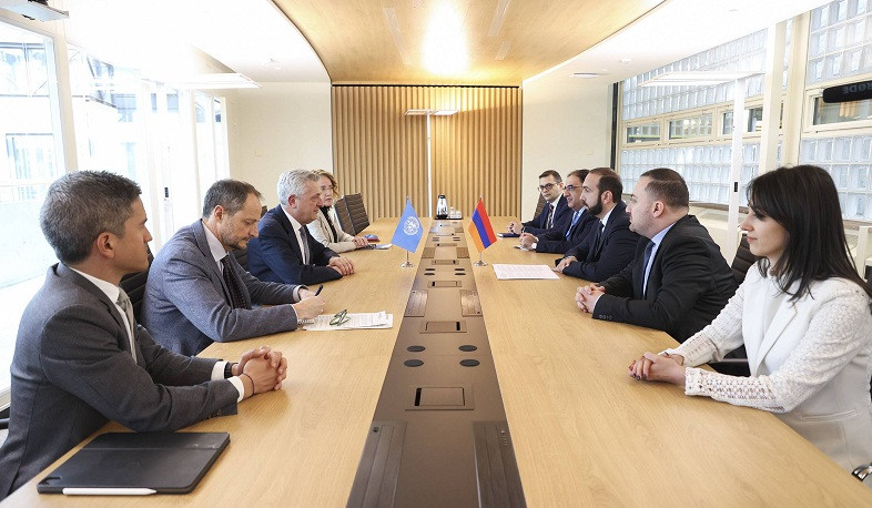 На встрече с Филиппо Гранди Арарат Мирзоян подчеркнул важность международной миссии по установлению фактов в Лачинском коридоре и Нагорном Карабахе