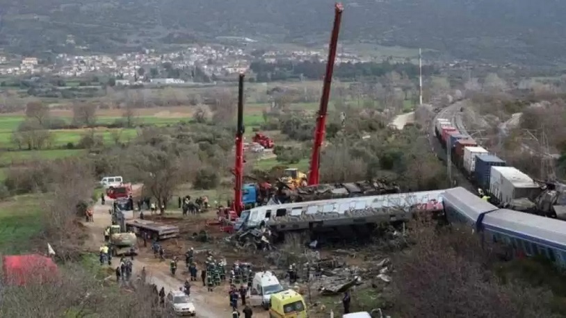 Число жертв железнодорожной катастрофы в Греции возросло до 57 человек