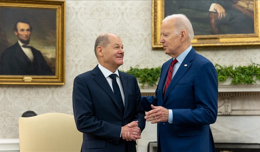 Biden meets Scholz, hails German support in Ukraine