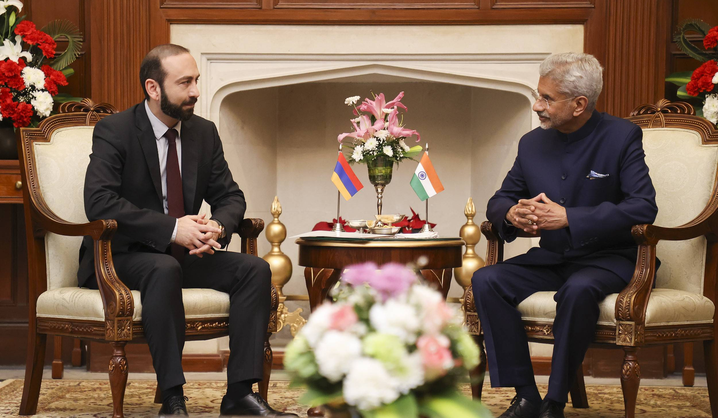 Foreign Ministers of Armenia and India discussed issues related to regional and international security