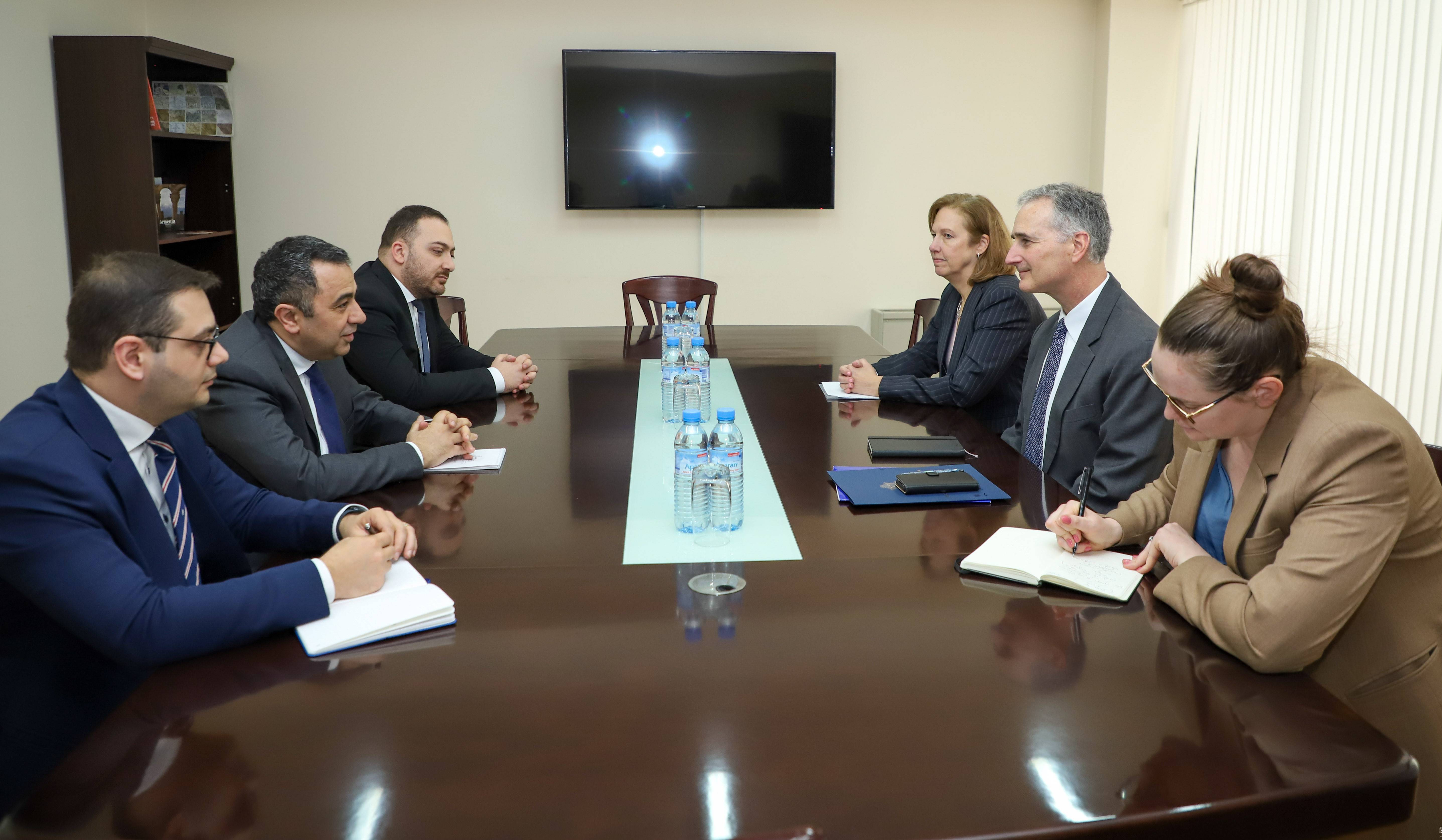 Ադրբեջանը չարամտորեն չի կատարում Լաչինի միջանցքի ապաշրջափակման վերաբերյալ Արդարադատության դատարանի որոշումը. ԱԳ նախարարի տեղակալ