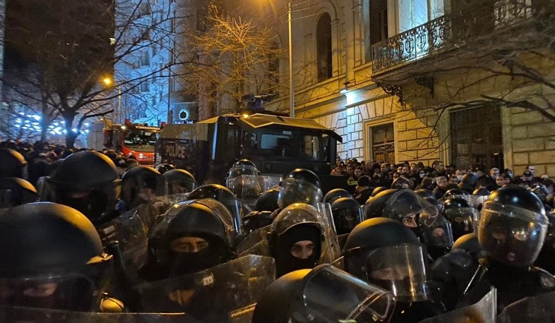 Protesters are being detained en masse in Tbilisi