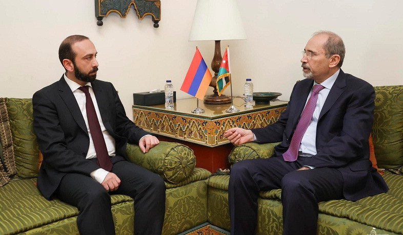 Արարատ Միրզոյանը հորդանանցի գործընկերոջ հետ հանդիպմանն անթույլատրելի է համարել Ադրբեջանի կողմից կրոնական գործոնի շահարկումները