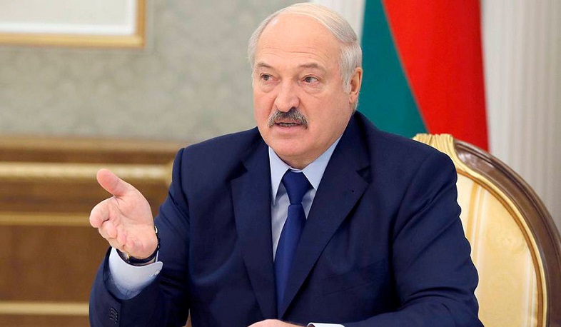 Lukashenko signed law to execute officials for treason