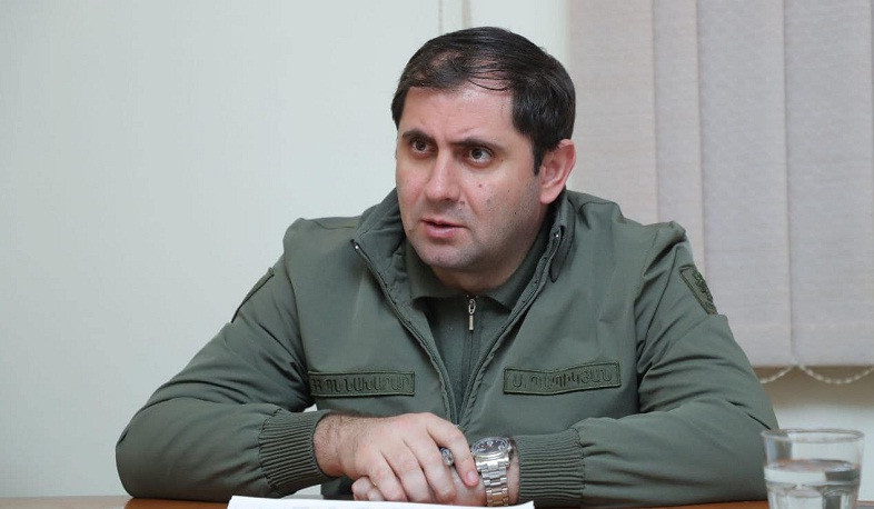 Նախարար Պապիկյանը լսել է մարտական հերթապահություն իրականացնող ժամկետային զինծառայողների բարձրացրած հարցերը