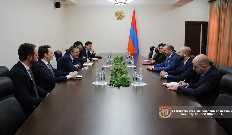 Армен Григорян и Андерс Фогг Расмуссен коснулись деятельности миссии наблюдателей ЕС в Армении