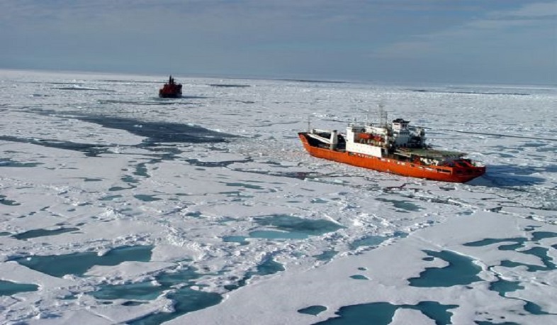 Арктика является новым местом столкновения интересов США и России: Bloomberg